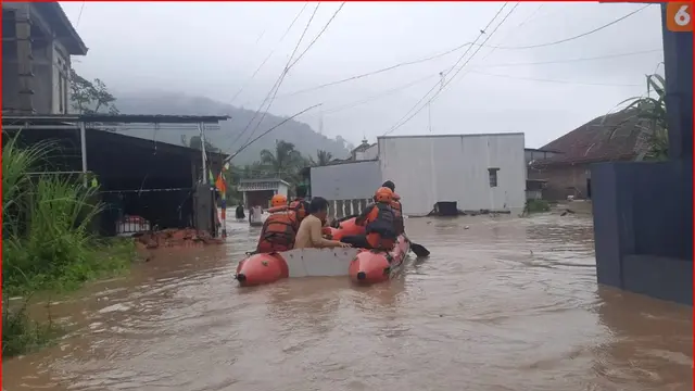 togoenlutte.org, Bandung - Bencana banjir bandang Sukabumi tengah menjadi sorotan publik karena dampaknya yang cukup besar. Bahkan sejumlah video bencana tersebut viral di media sosial sejak Rabu (4/12/2024) kemarin.